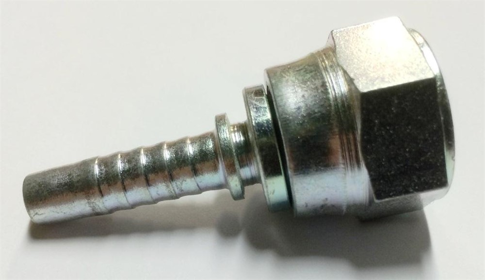 SLANGNIPPEL 8MM 3/4-JIC RACOR